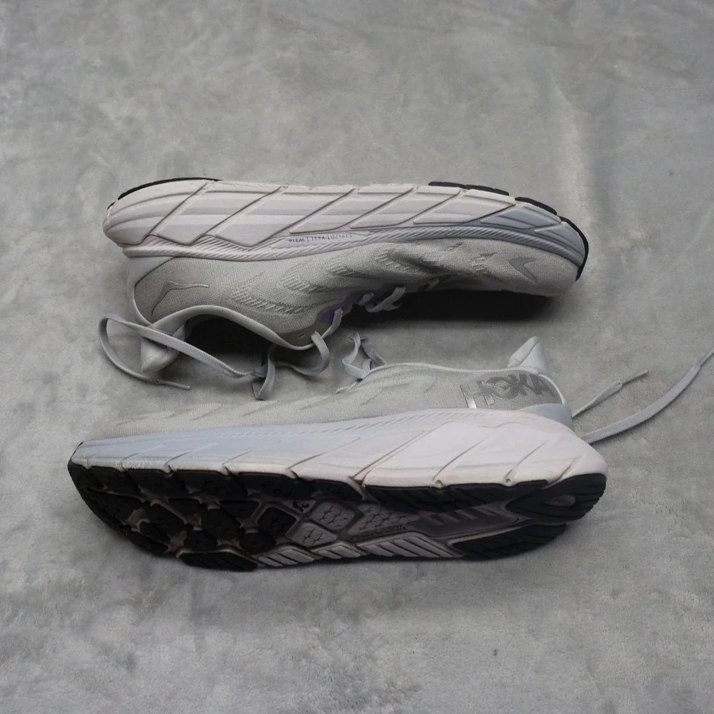 Hoka‎ Women 10.5D Wide Athletic Shoes Grey Arahi 6 Lightweight Running Chunky